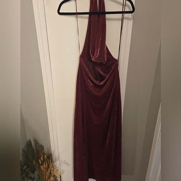 Zara Bloggers Favorite Raspberry Velvet Halter Dress Size Small - Picture 10 of 13